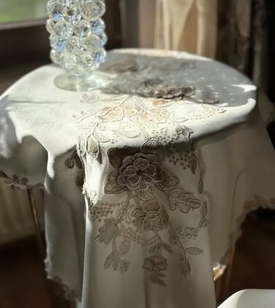 Krem-Kapiçino Çeyizlik Simella Model 5 Parça Nakışlı Masa Örtüsü Runner Seti