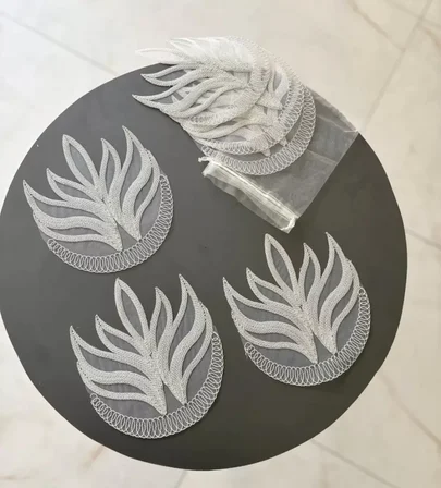 6'lı Dantel Kahve Sunumluğu 15x15 cm Asorti Desenli Dekoratif Bardak Altlığı
