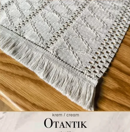 Otantik Kreme Krem Fransız Dantel Detaylı Sehpa Örtüsü 40x140 cm Şık Model