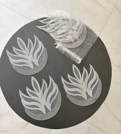 6'lı Dantel Kahve Sunumluğu 15x15 cm Asorti Desenli Bardak Altlığı Türk Kahvesi Fincan Sunum Seti