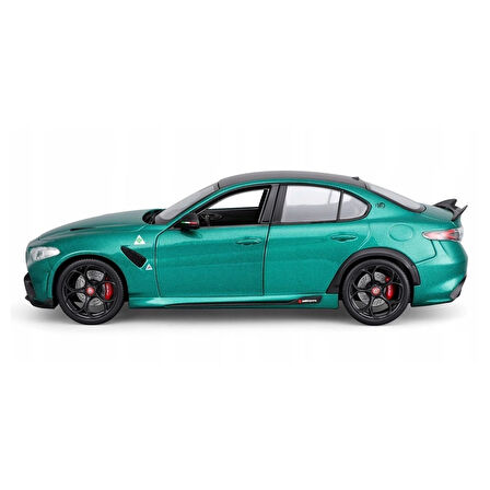 11048 Burago Alfa Romeo Gıula Gta  1:18 -sunman