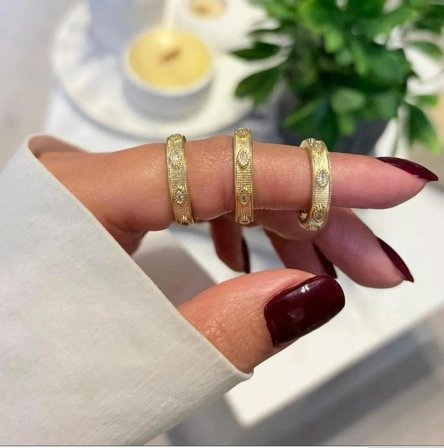 Kadın Gold Vintage Dokulu Zirkon Taşlı Ayarlanabilir Yüzük