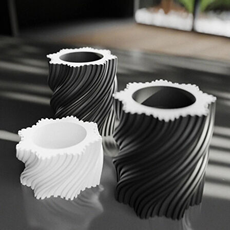 3’lü Spiral Tasarım Plastik Mumluk Seti – Siyah ve Beyaz – Tealight Uyumlu Dekoratif Masa Üstü Mumluk