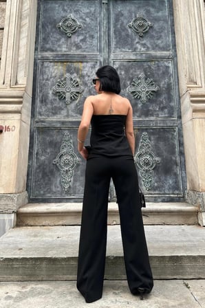 DE'CHARME Siyah Straplez Düğmeli Crop Ve Pantolon Takım