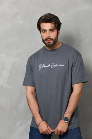 DE'CHARME Erkek Baskılı T-Shirt Kısa Kol Bisiklet Yaka Regular Fit Rahat Kalıp Günlük Tişört - Füme