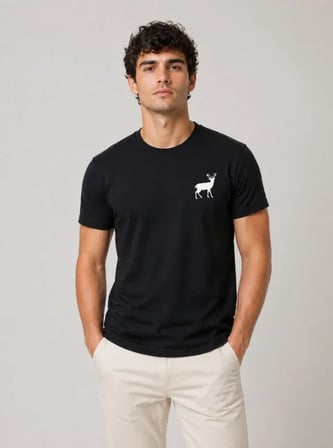 DE'CHARME Erkek Minimal Geyik Logolu Tişört Bisiklet Yaka Kısa Kol Yazlık T-Shirt - Siyah