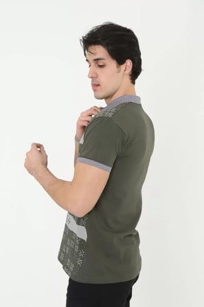 DE'CHARME Erkek Yakalı Slim Fit Baskılı T-Shirt - Haki