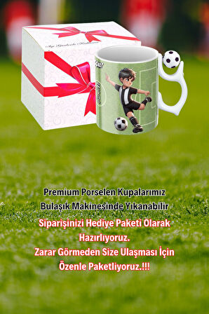 Siyah Beyaz Futbol Toplu Siyah Beyaz Forma Oyunculu Taraftar İsimli Baskılı Kupa Bardak
