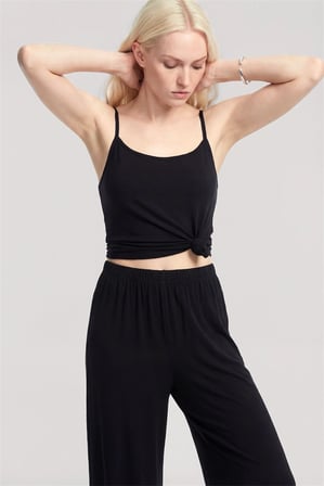 Kadın Siyah Yumuşak Dokulu Minimal İp Askılı Atlet Basic Günlük Şık Üst MERY WOMAN