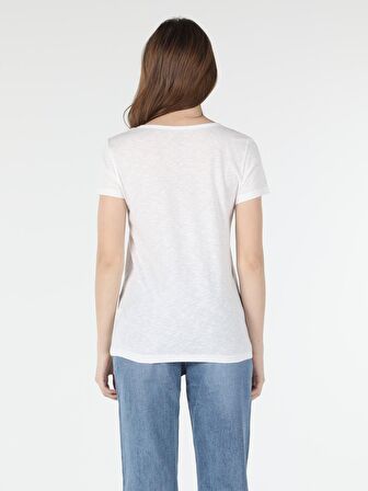 Regular Fit V Yaka Örme Kadın Beyaz Kısa Kol Tişört