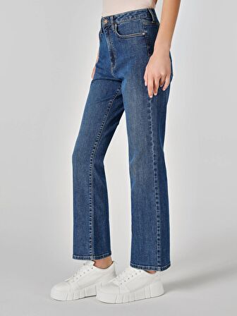 792 Mıla Orta Bel Düz Paça Regular Fit Mavi Kadın Jean Pantolon Cl1048829