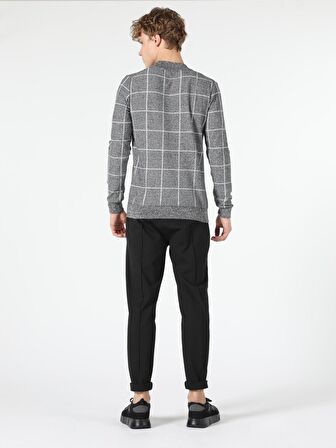 Slim Fit Bisiklet Yaka Kareli Erkek Kazak