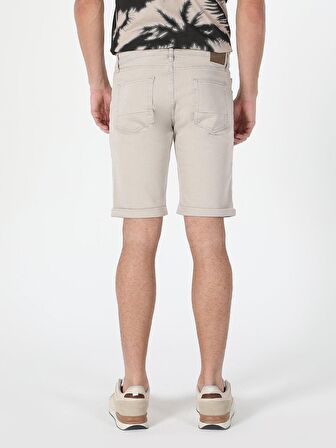 Regular Fit Normal Kesim Orta Bel Bej Erkek Şort