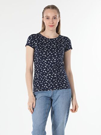 Slim Fit Bisiklet Yaka Çiçek Baskılı Lacivert Kadın Kısa Kol Tişört
