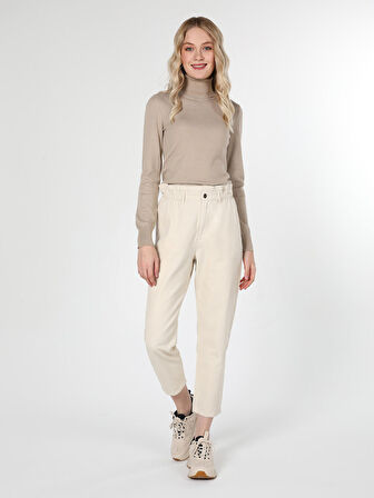 Slim Fit Balıkçı Yaka Bej Kadın Kazak