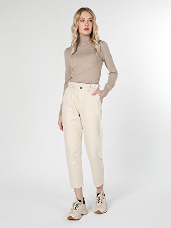 Slim Fit Balıkçı Yaka Bej Kadın Kazak