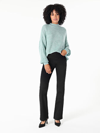 Regular Fit Dik Yaka Yeşil Kadın Kazak