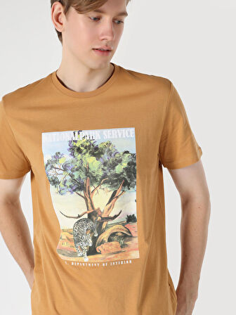 Regular Fit Bisiklet Yaka Baskılı Kahverengi Erkek Kısa Kol Tişört