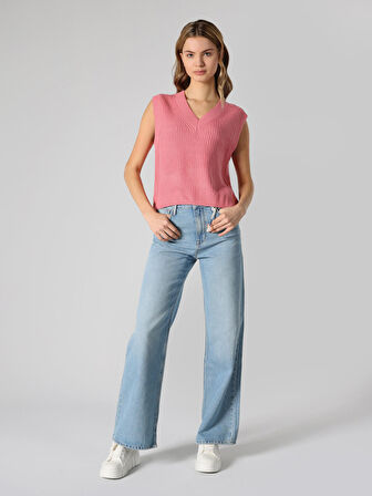 Regular Fit V Yaka Pembe Kadın Kazak