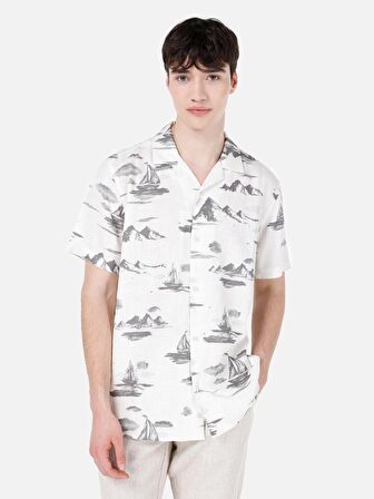 Normal Kesim Shirt Yaka Baskılı Beyaz Erkek Kısa Kol Gömlek Cl1062890