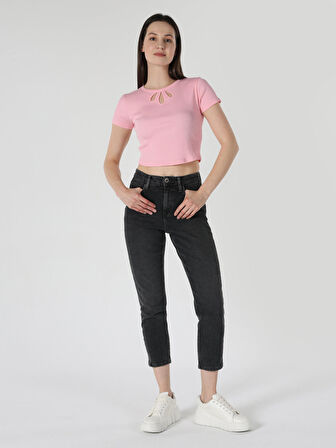 Slim Fit Bisiklet Yaka Pembe Kadın Kısa Kol Tişört