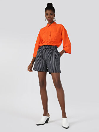 Regular Fit Yüksek Bel Çizgili Lacivert Kadın Şort