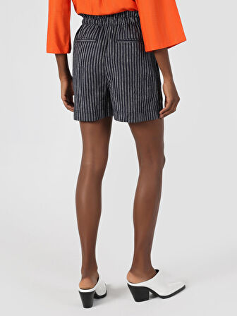 Regular Fit Yüksek Bel Çizgili Lacivert Kadın Şort