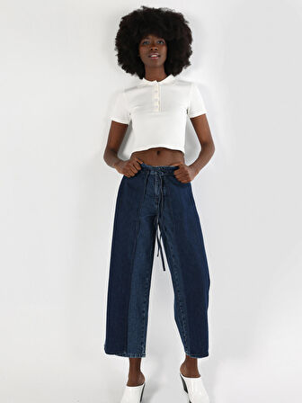 Slim Fit Crop Beyaz Kadın Kısa Kol Tişört