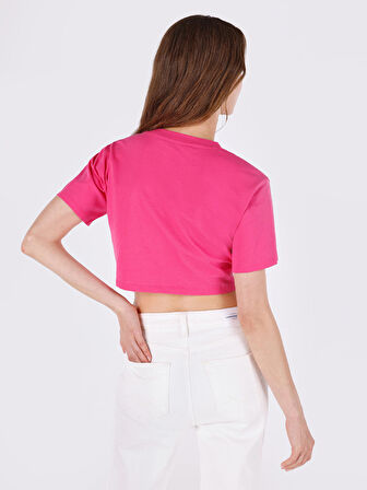 Dar Kesim Bisiklet Yaka Crop Pembe Kadın Kısa Kol Tişört