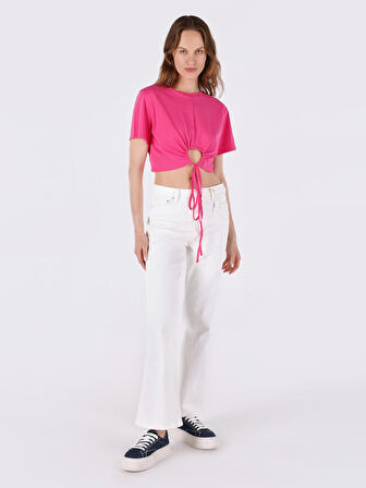 Dar Kesim Bisiklet Yaka Crop Pembe Kadın Kısa Kol Tişört