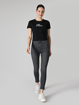 Regular Fit Bisiklet Yaka Baskılı Siyah Kadın Kısa Kol Tişört