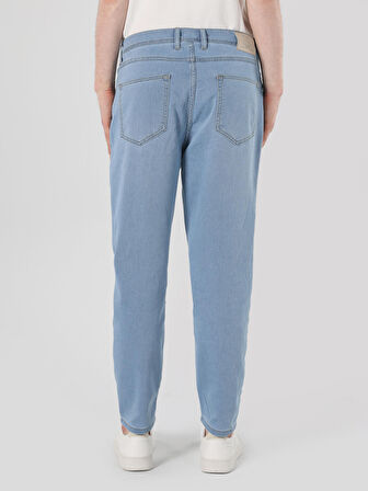 Orta Bel Rahat Kesim Düz Paça Mavi Erkek Jean Pantolon
