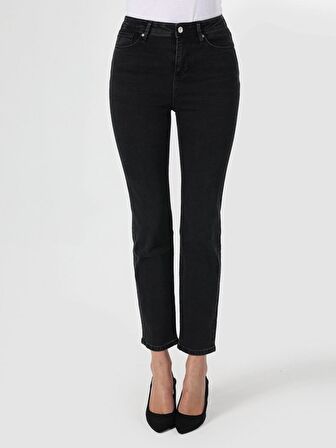 703 Carla Slim Fit Normal Bel Düz Paça Kadın Jean Pantolon Cl1064386