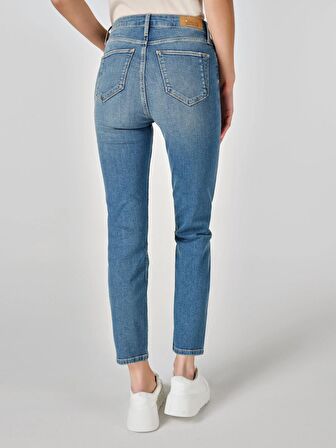 703 Carla Slim Fit Normal Bel Düz Paça Mavi Kadın Jean Pantolon Cl1064400