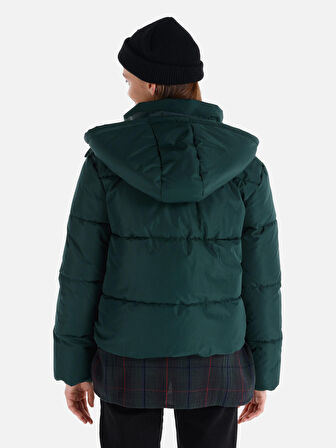 Regular Fit Kapüşonlu Şişme Yeşil Kadın Mont