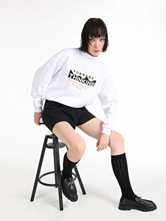 Regular Fit Baskılı Crop Beyaz Kadın Sweatshirt