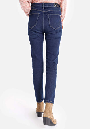 Slim Fit Orta Bel Düz Paça Kadın İndigo Jean Pantolon