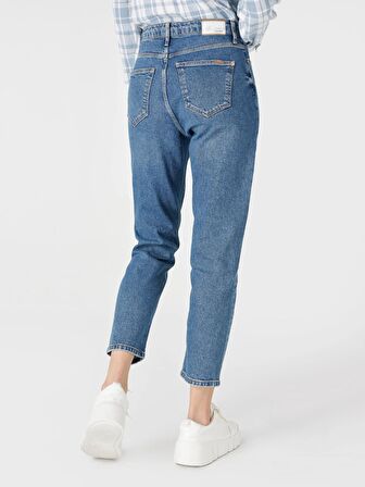 896 Maria Mom Fit Yüksek Bel Daralan Paça Jean Kadın Pantolon Cl1065440