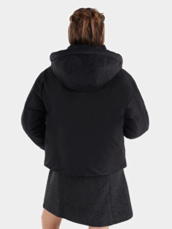 Regular Fit Kapüşonlu Şişme Cepli Siyah Kadın Mont