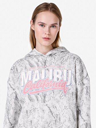 Normal Kesim Kapüşonlu Baskılı Gri Kadın Sweatshirt Cl1065957
