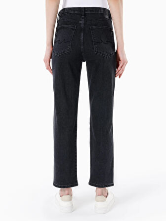 891 Maya Dar Kesim Orta Bel Düz Paça Siyah Jean Kadın Pantolon Cl1067209