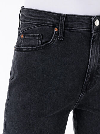891 Maya Dar Kesim Orta Bel Düz Paça Siyah Jean Kadın Pantolon Cl1067209