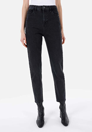 Mom Fit  Daralan Paça Kadın Denim Jean Pantolon