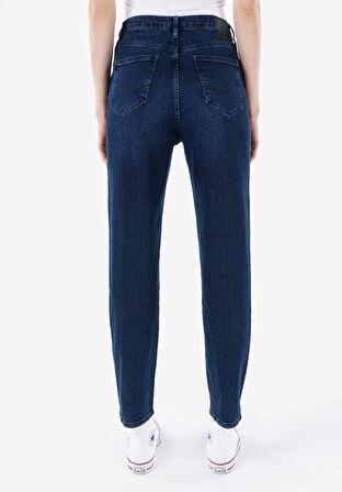 Mom Fit Orta Bel Daralan Paça Kadın Denim Jean Pantolon