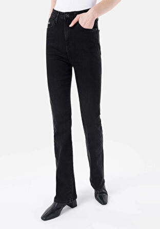 Slim Fit Yüksel Bel Ispanyol Paça Kadın Denim Jean Pantolon