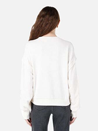 Normal Kesim Bisiklet Yaka Beyaz Kadın Sweatshirt Cl1067316