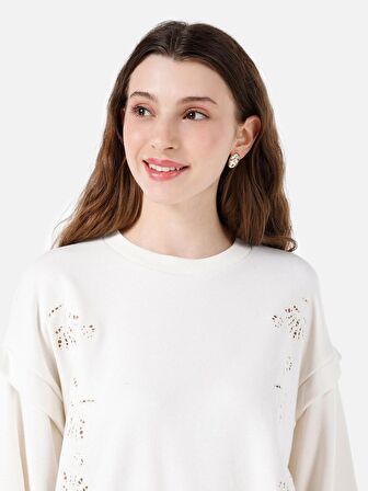 Normal Kesim Bisiklet Yaka Beyaz Kadın Sweatshirt Cl1067316