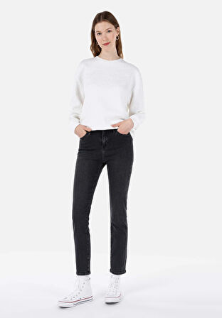 Slim Fit   Kadın Siyah Jean Pantolon
