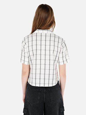 Normal Kesim Shirt Yaka Kareli Ekru Kadın Kısa Kol Gömlek Cl1067676