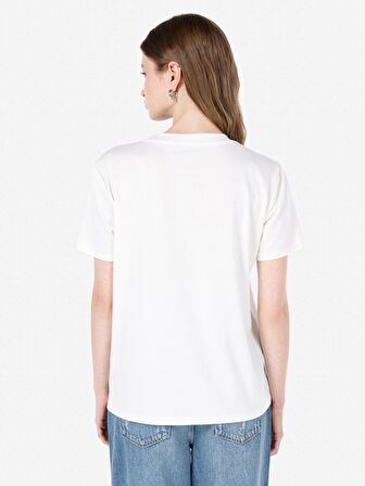 Normal Kesim Bisiklet Yaka Baskılı Beyaz Kadın Kısa Kol Tişört Cl1068430